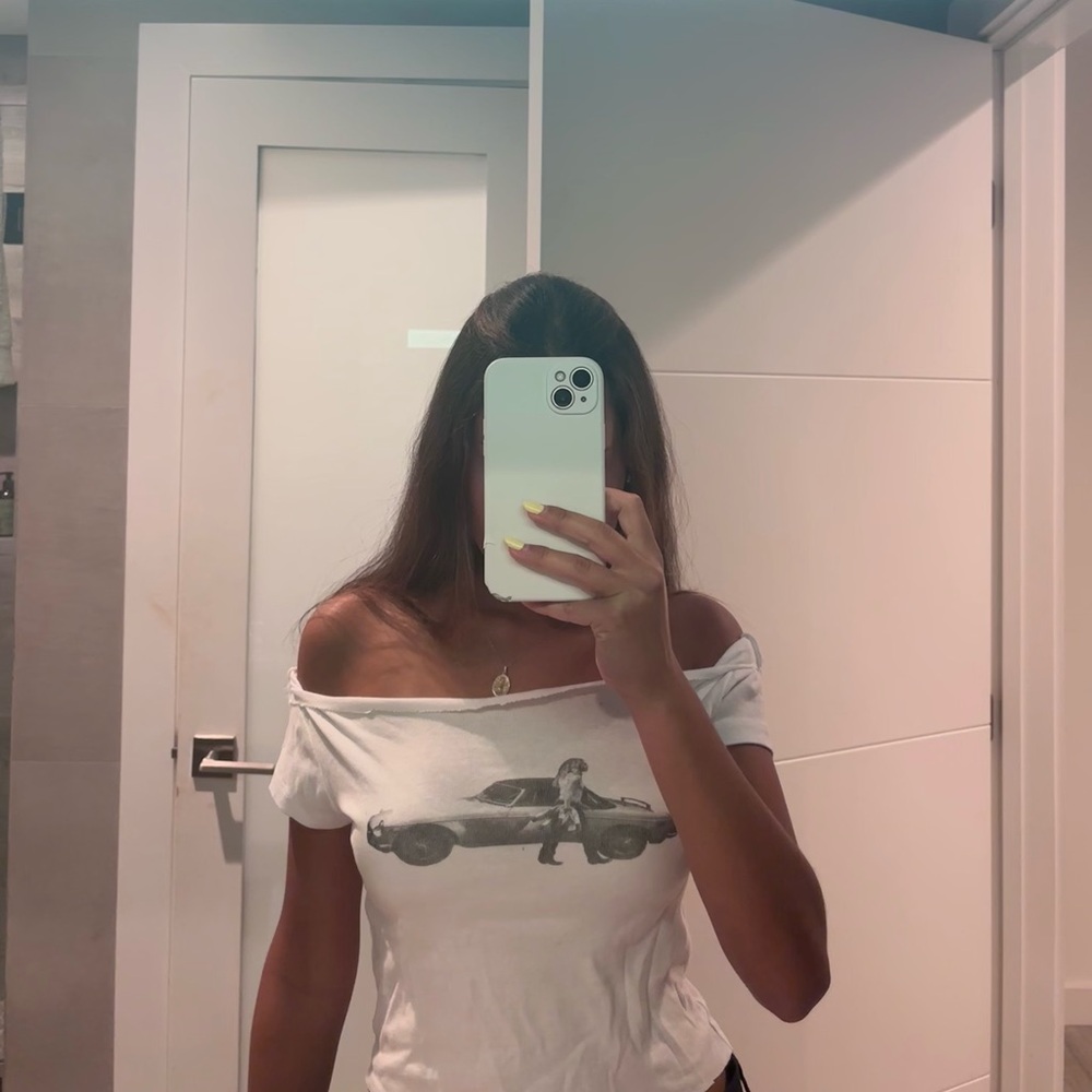 Stylish White Off-Shoulder Graphic Tee